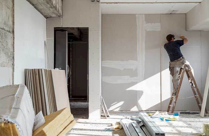 Fases de um projeto de renovação de habitação em Portugal